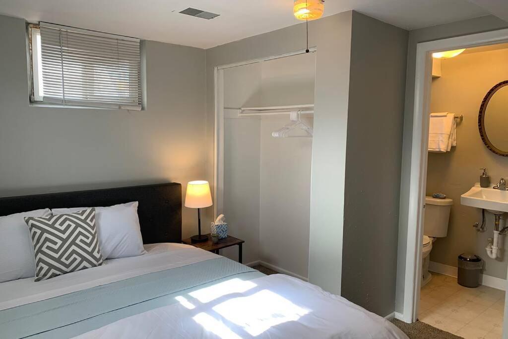 3 King Beds + Bunk Beds On Broadway Villa Littleton Bagian luar foto
