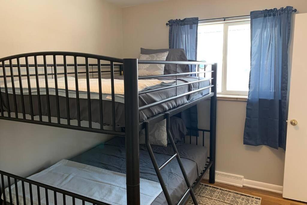 3 King Beds + Bunk Beds On Broadway Villa Littleton Bagian luar foto